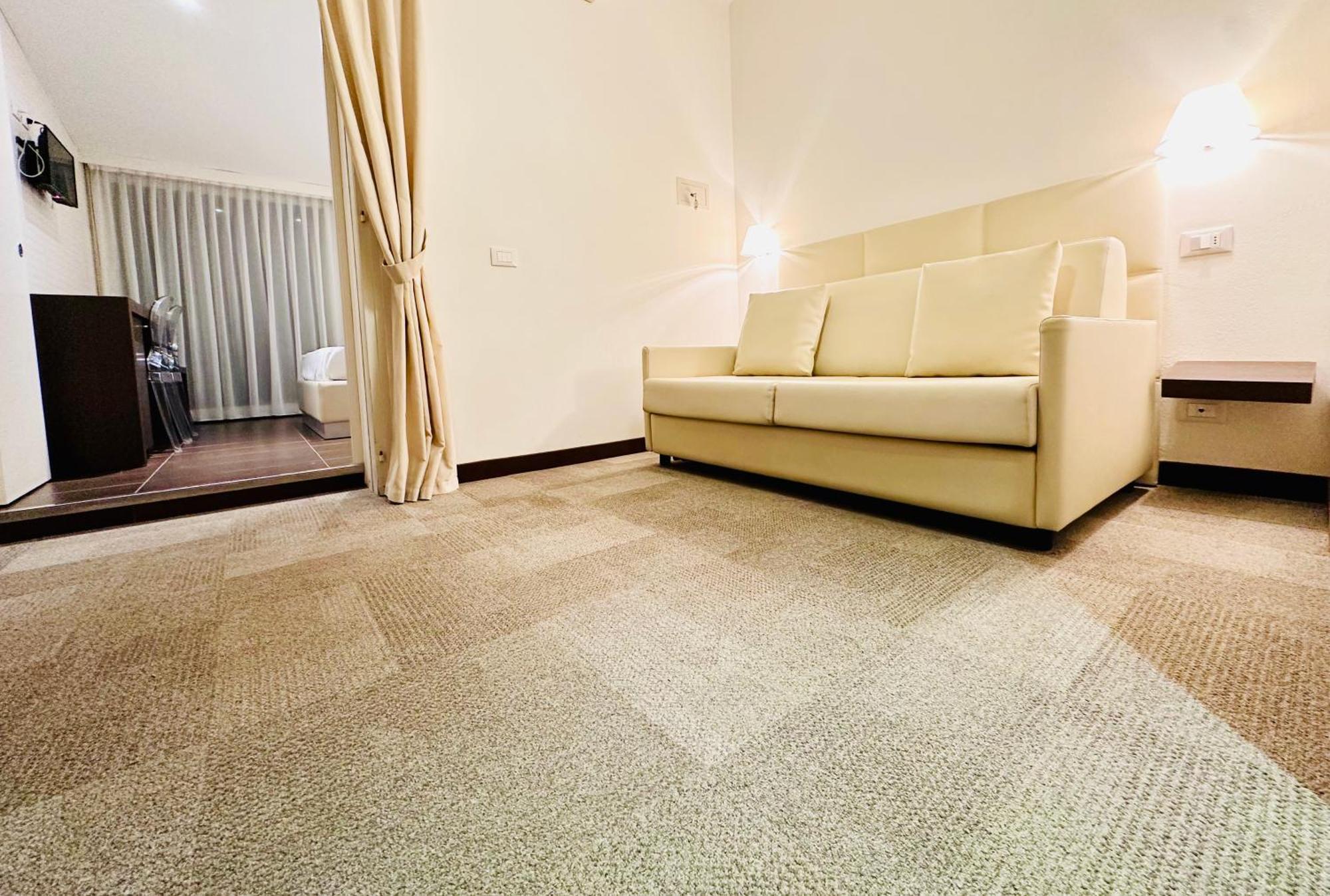 Hotel Miramare Cervia Cameră foto